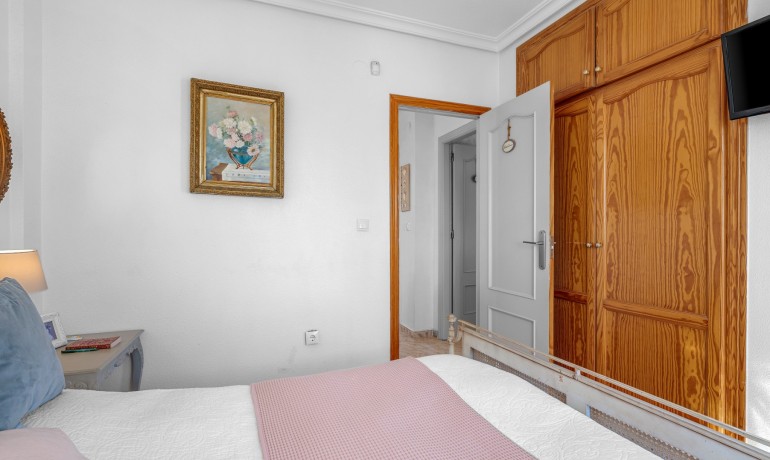 Sale - House -
Villamartin