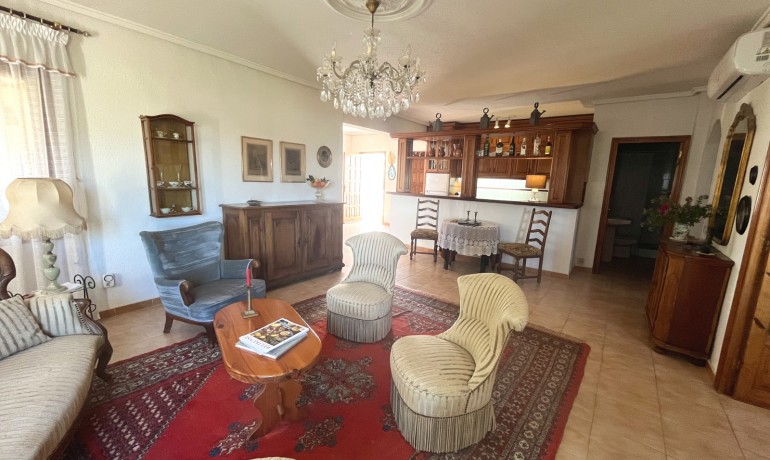 Sale - Villa -
Cuidad Quesada* - Central Quesada
