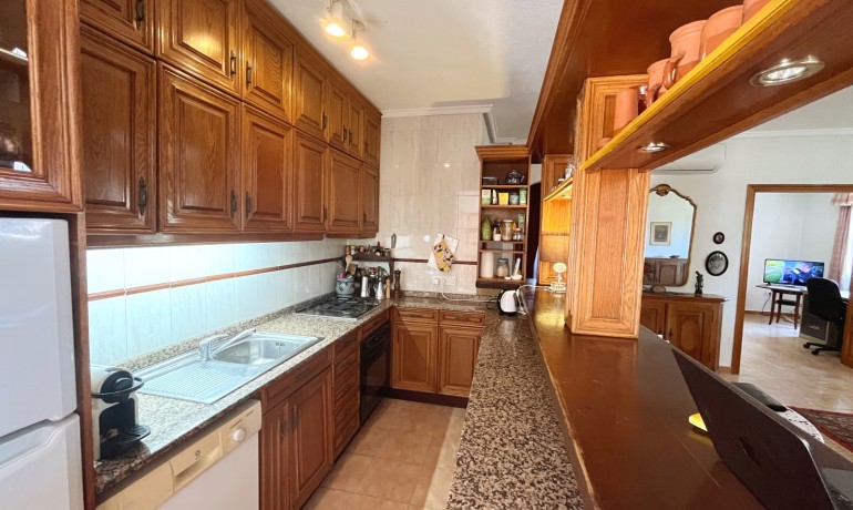 Sale - Villa -
Cuidad Quesada* - Central Quesada