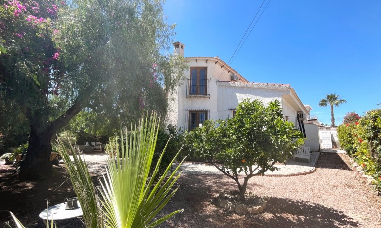 Sale - Villa -
Cuidad Quesada* - Central Quesada