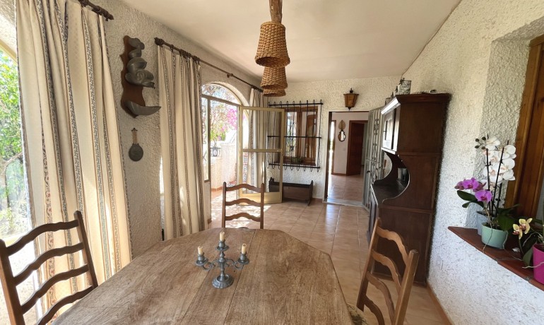 Sale - Villa -
Cuidad Quesada* - Central Quesada
