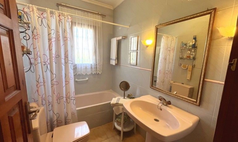 Sale - Villa -
Cuidad Quesada* - Central Quesada