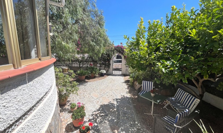 Sale - Villa -
Cuidad Quesada* - Central Quesada