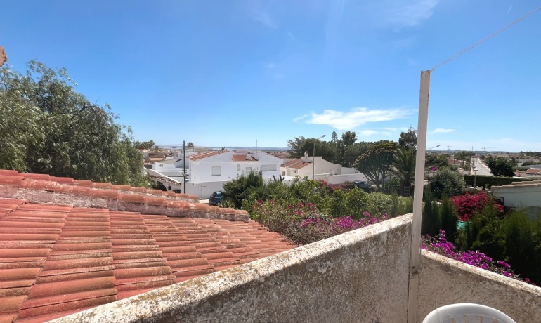 Sale - Villa -
Cuidad Quesada* - Central Quesada