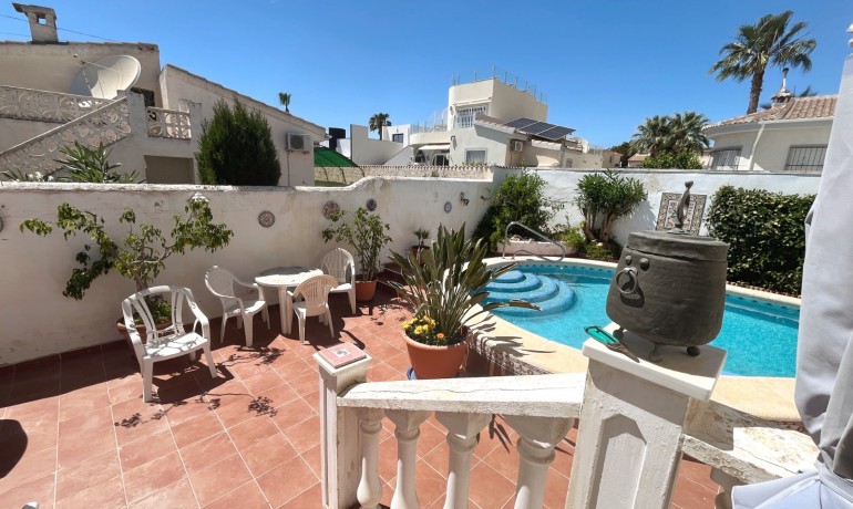 Sale - Villa -
Cuidad Quesada* - Central Quesada
