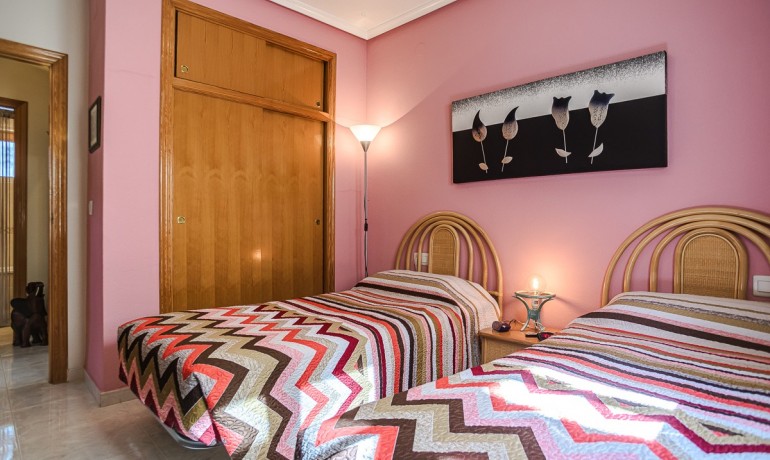 Sale - Villa -
Orihuela Costa* - Los Altos