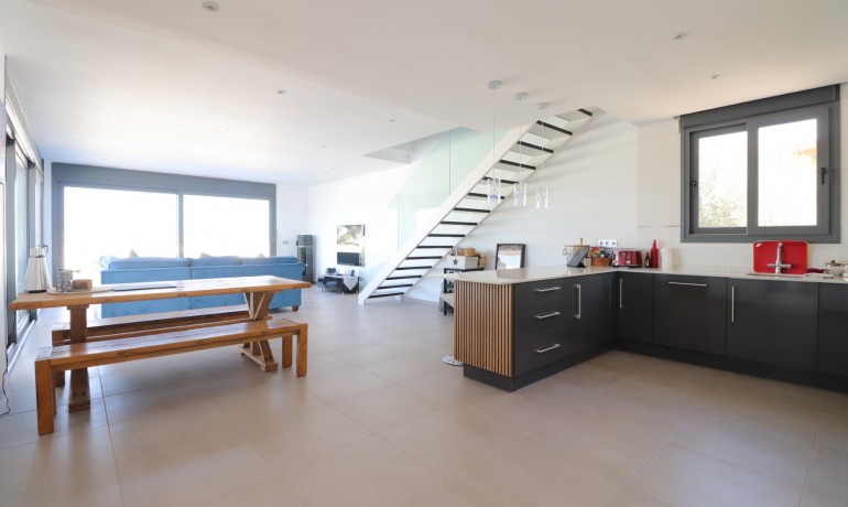 Sale - Villa -
Benimar - Benimar III