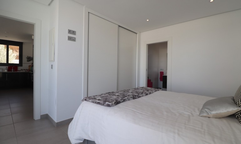 Sale - Villa -
Benimar - Benimar III
