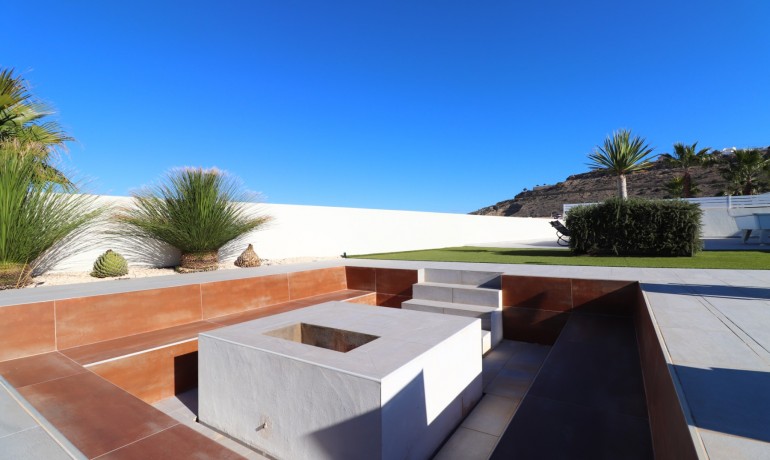 Sale - Villa -
Benimar - Benimar III