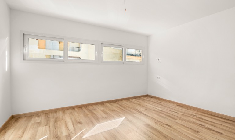 Sale - Apartment / Flat -
Calpe* - Centro