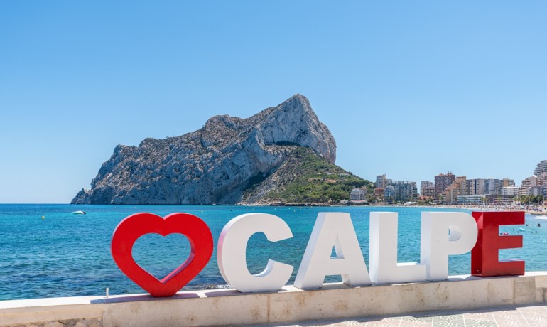 Sale - Apartment / Flat -
Calpe* - Centro