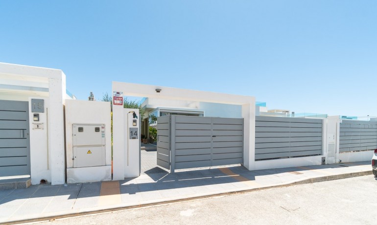 Sale - House -
Vista Bella Golf* - Vistabella Golf