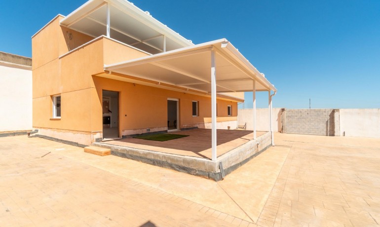 Sale - House -
San Miguel de Salinas* - Torremendo