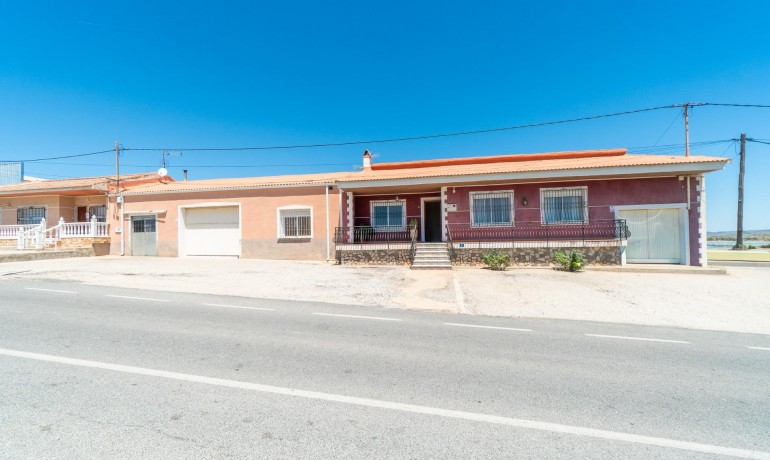 Sale - House -
San Miguel de Salinas* - Torremendo
