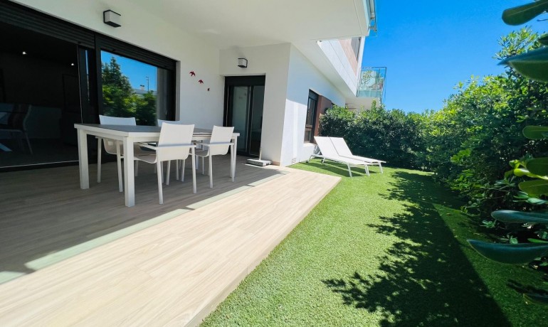 Sale - Apartment / Flat -
Entre Naranjo - Vistabella Golf - Vistabella Golf
