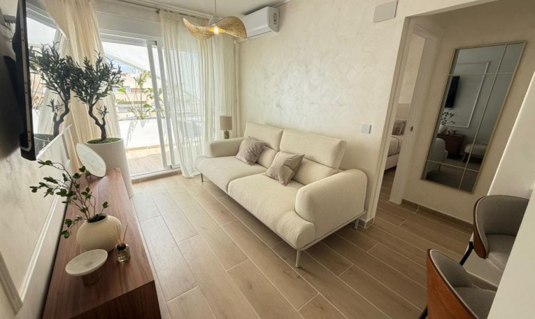 Sale - Apartment / Flat -
Torrevieja Centro - Torrevieja