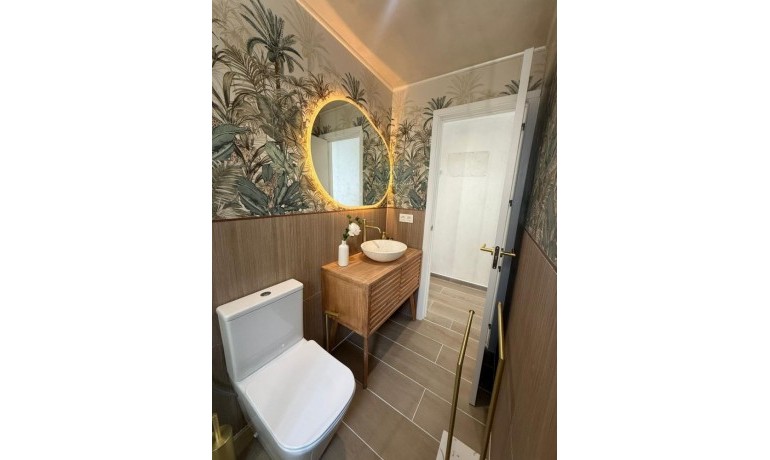 Sale - Apartment / Flat -
Torrevieja Centro - Torrevieja