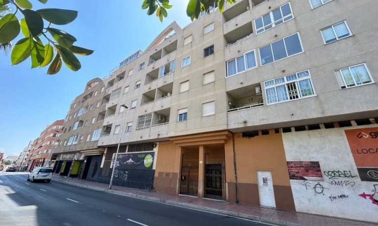 Sale - Apartment / Flat -
Torrevieja Centro - Torrevieja