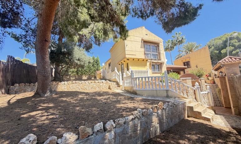 Venta - Villa -
Los Balcones