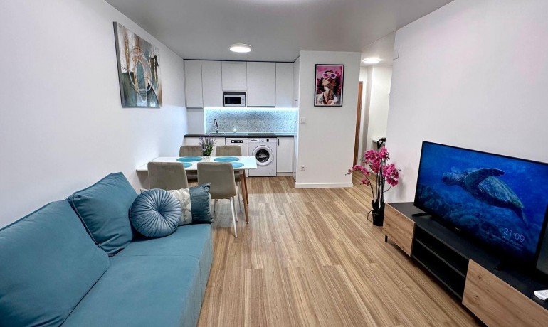 Sale - Apartment / Flat -
Torrevieja* - Estacion De Autobuses