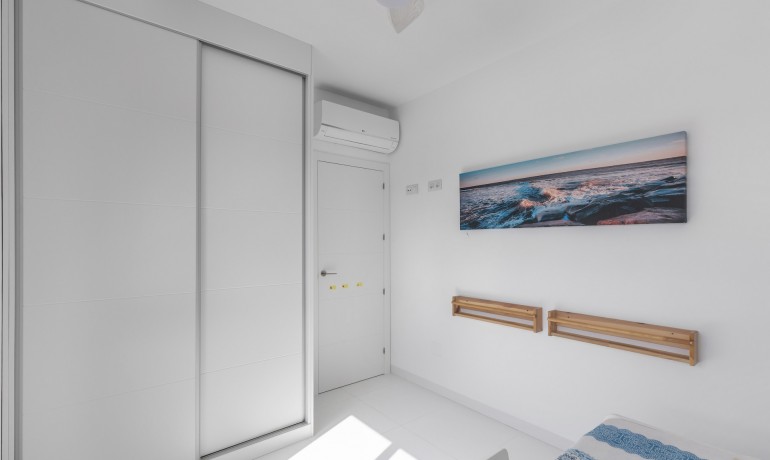 Sale - Apartment / Flat -
San Miguel de Salinas* - Inland