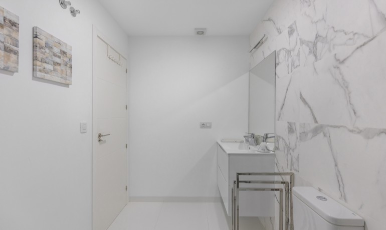 Sale - Apartment / Flat -
San Miguel de Salinas* - Inland