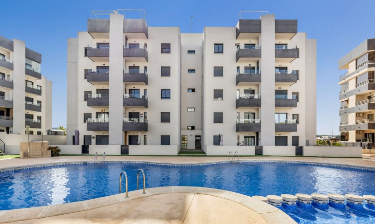 Sale - Apartment / Flat -
San Miguel de Salinas* - Inland