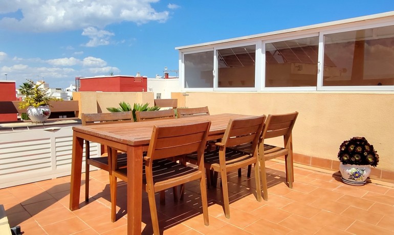 Sale - Apartment / Flat -
Los Altos - Costa Blanca