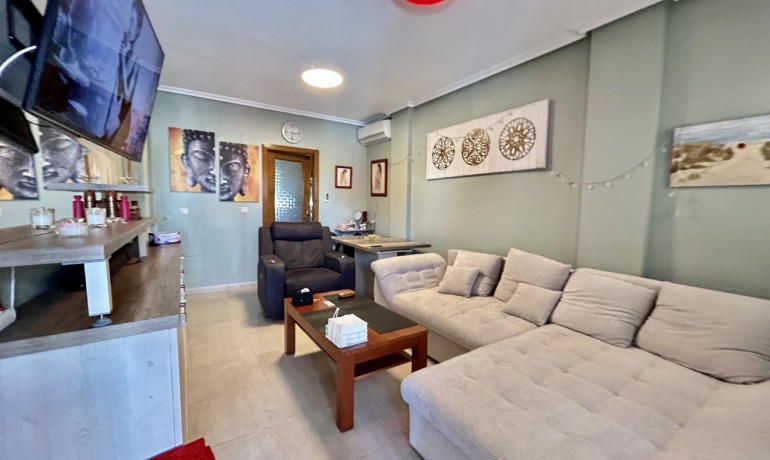 Sale - Apartment / Flat -
Los Altos - Costa Blanca