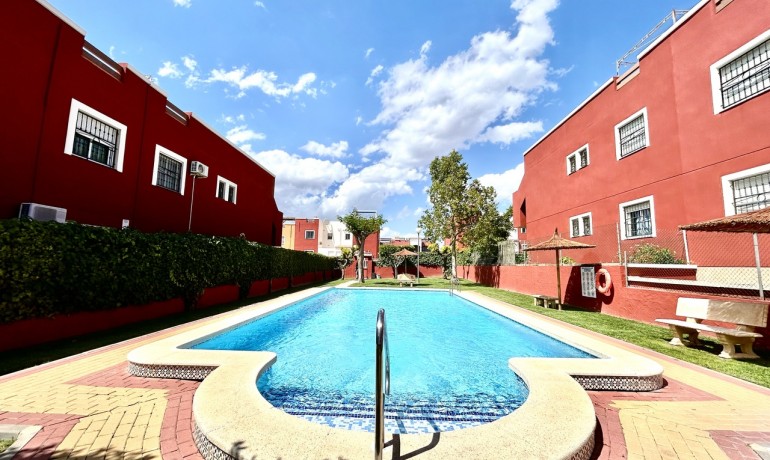 Sale - Apartment / Flat -
Los Altos - Costa Blanca