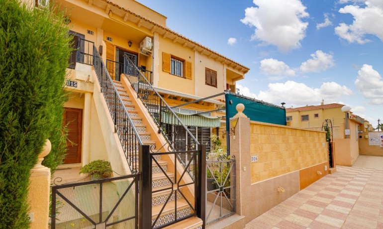 Sale - Apartment / Flat -
Torrevieja* - La Siesta - El Salado - Torreta