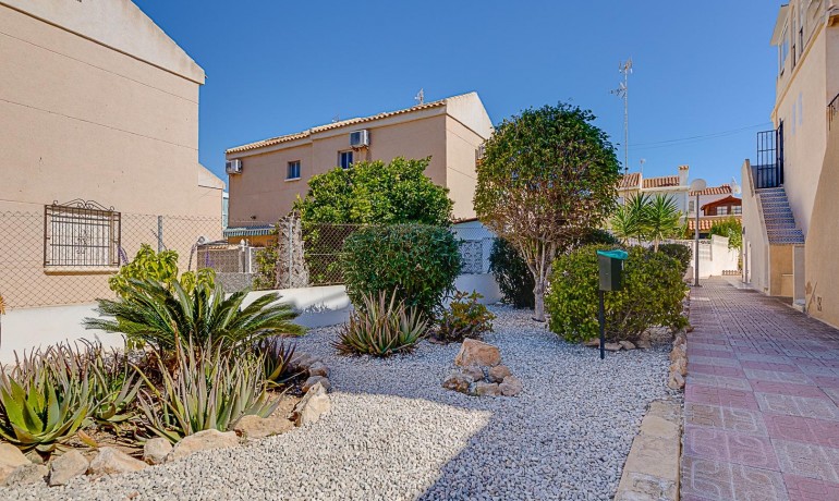 Sale - Apartment / Flat -
Torrevieja* - La Siesta - El Salado - Torreta
