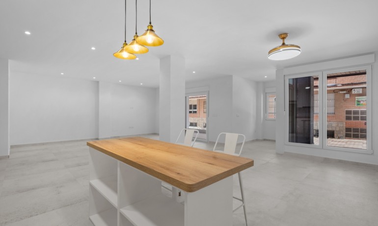 Sale - Apartment / Flat -
Torrevieja* - Playa del Acequión