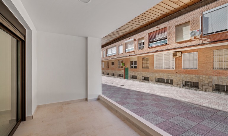 Sale - Apartment / Flat -
Torrevieja* - Playa del Acequión