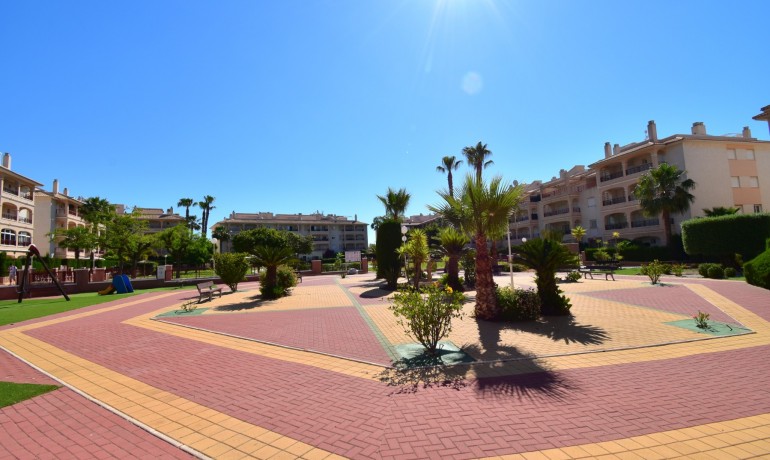 Sale - Apartment / Flat -
Orihuela Costa - Playa Flamenca