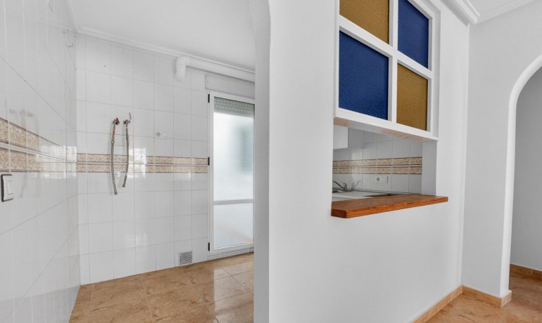 Sale - Apartment / Flat -
Torrevieja - Altos del Limonar