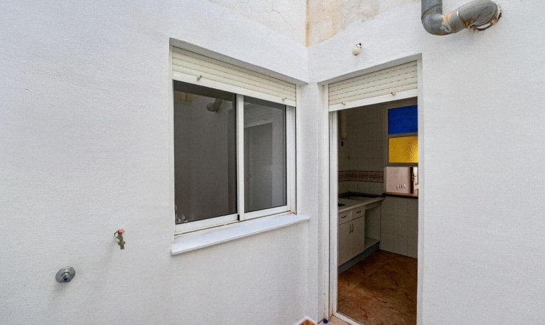 Sale - Apartment / Flat -
Torrevieja - Altos del Limonar