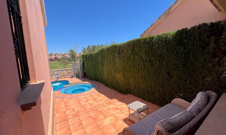Sale - Villa -
Algorfa - La Finca Golf Resort