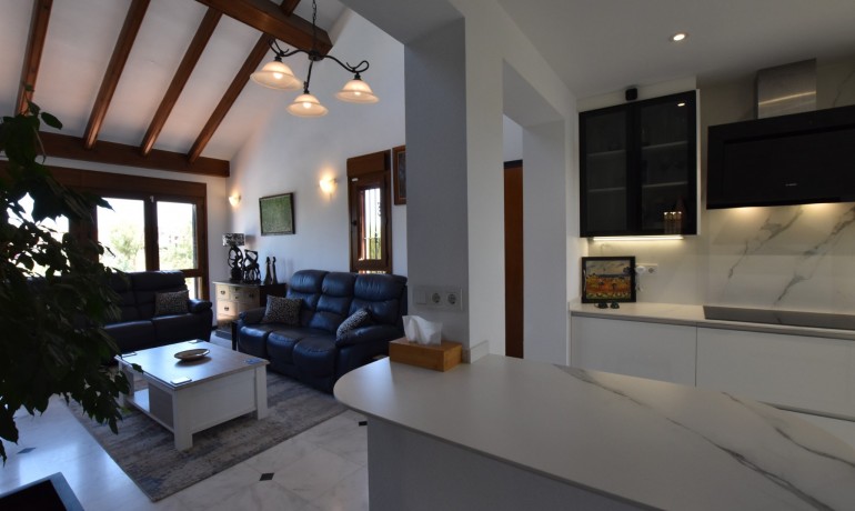 Sale - Villa -
Algorfa - La Finca Golf Resort