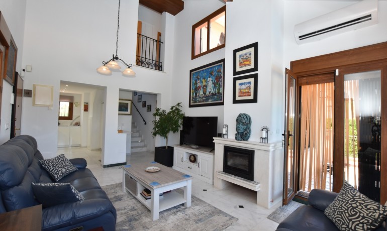 Sale - Villa -
Algorfa - La Finca Golf Resort