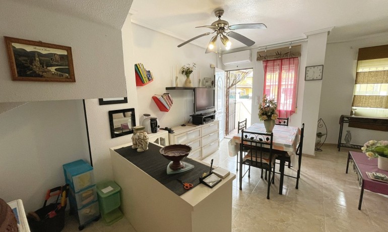 Sale - House -
Ciudad Quesada - Lo Marabu