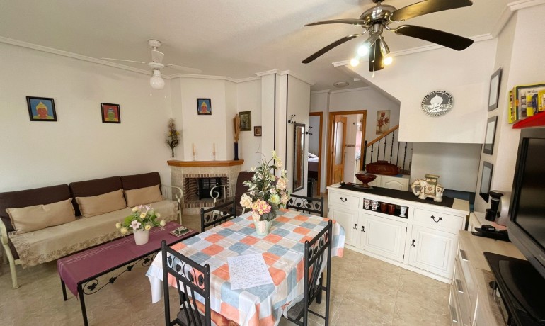 Sale - House -
Ciudad Quesada - Lo Marabu
