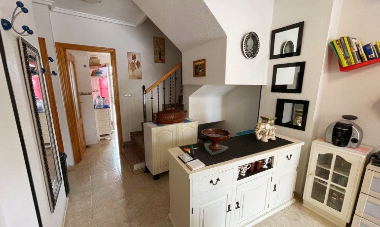 Sale - House -
Ciudad Quesada - Lo Marabu