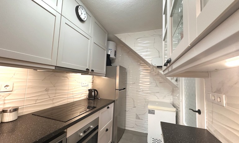 Sale - Apartment / Flat -
Torrevieja - San Luis