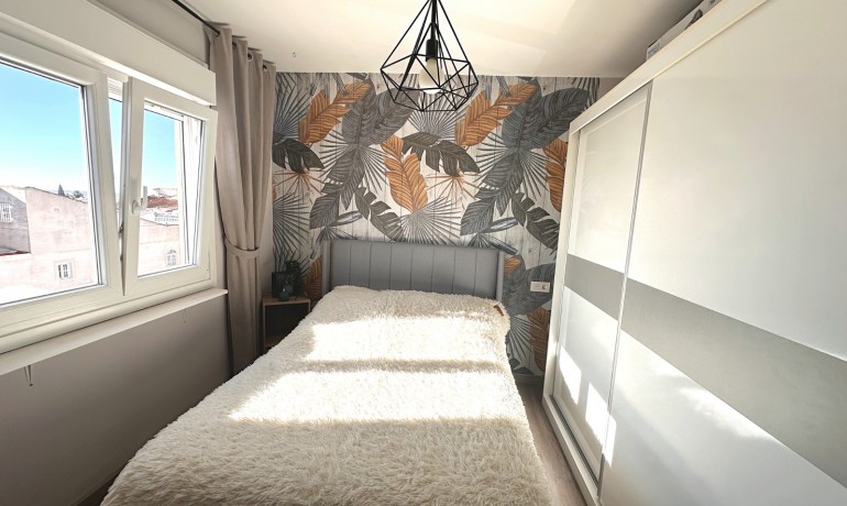 Sale - Apartment / Flat -
Torrevieja - San Luis