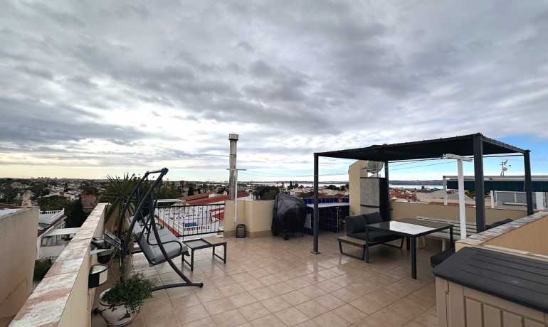 Sale - Apartment / Flat -
Torrevieja - San Luis