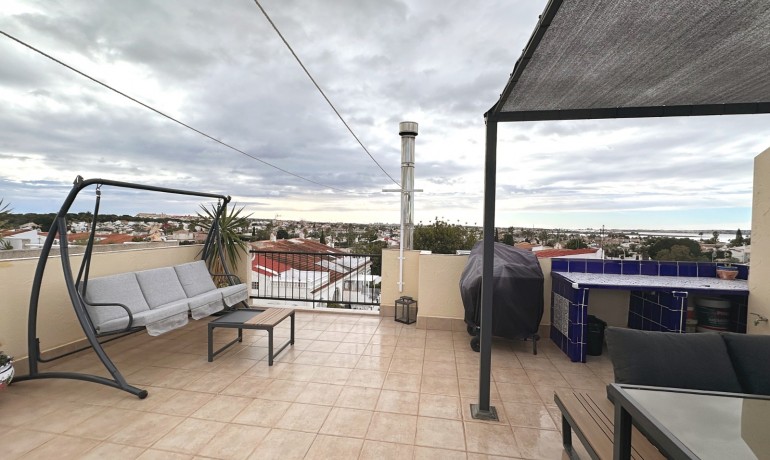 Sale - Apartment / Flat -
Torrevieja - San Luis