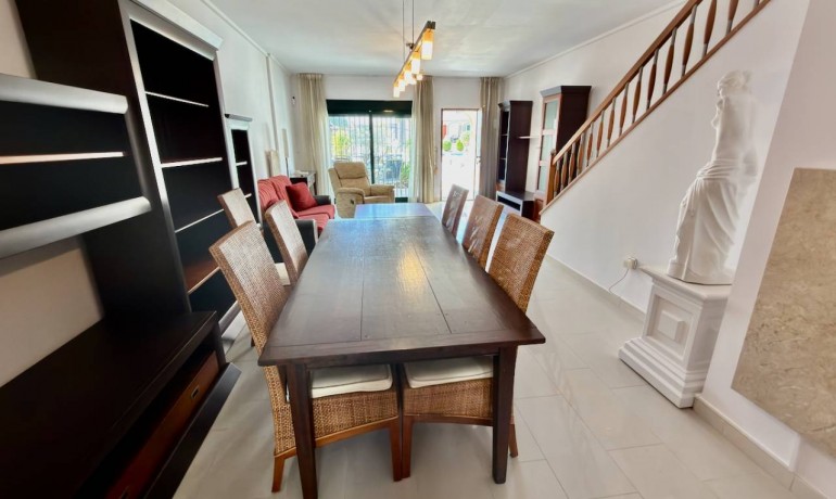 Sale - House -
Ciudad Quesada - Doña Pepa