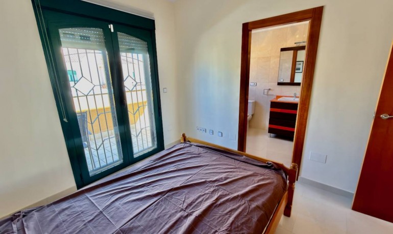 Sale - House -
Ciudad Quesada - Doña Pepa