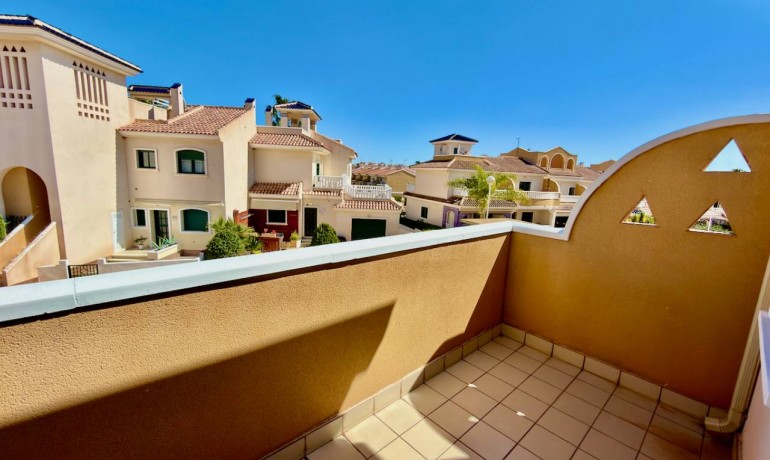 Sale - House -
Ciudad Quesada - Doña Pepa